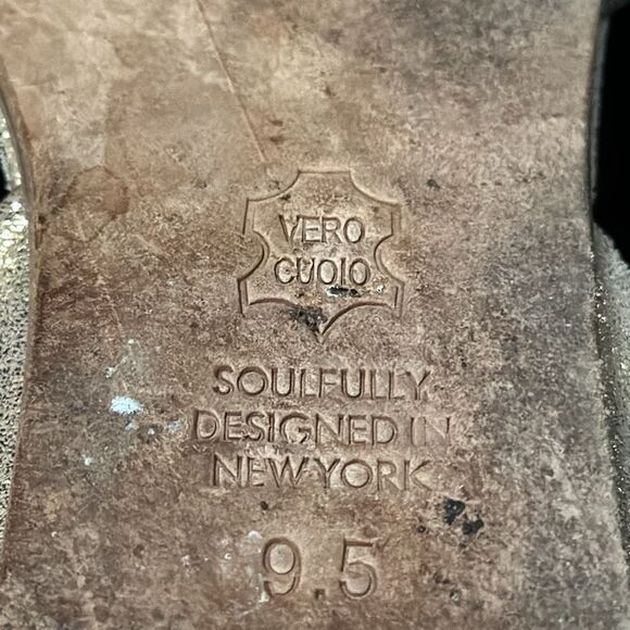 Gorgeous Matt Bernson Leather Flats - Picture 8 of 11